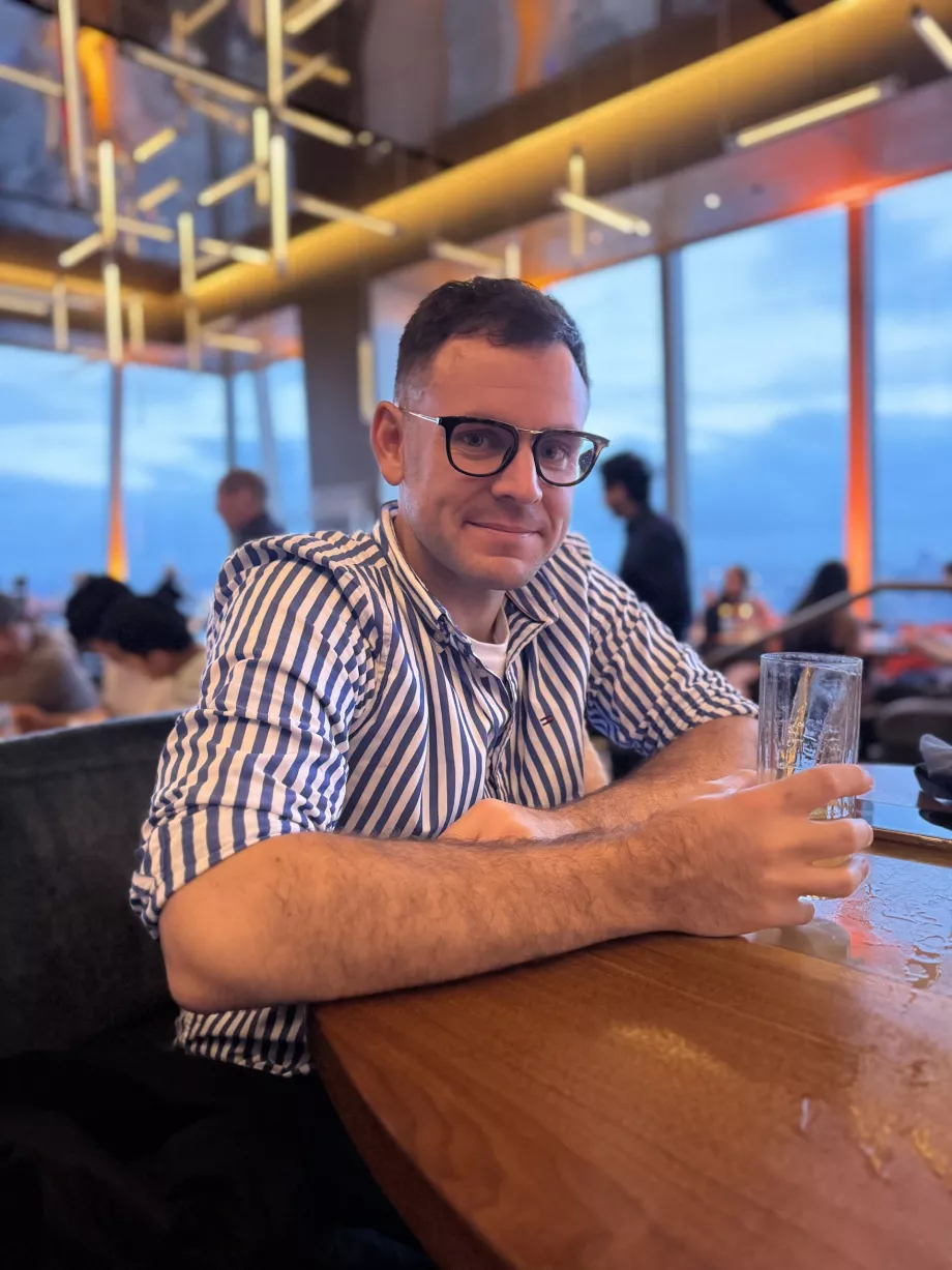 Io al ristorante Peak