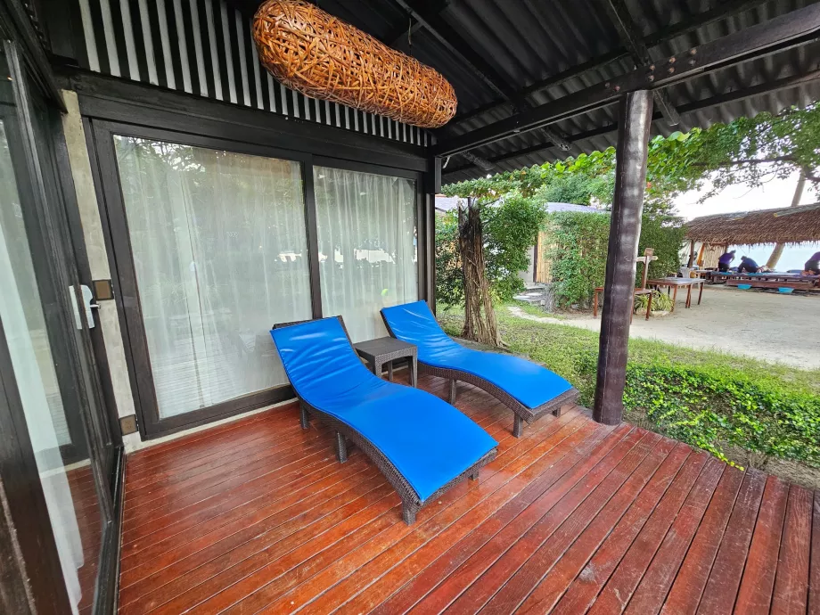 Sdraio di fronte alla nostra Suite con una camera da letto