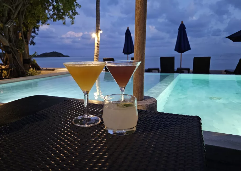Bevande a bordo piscina