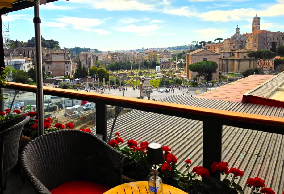 Vista sul Foro Romano dal ristorante dell'hotel