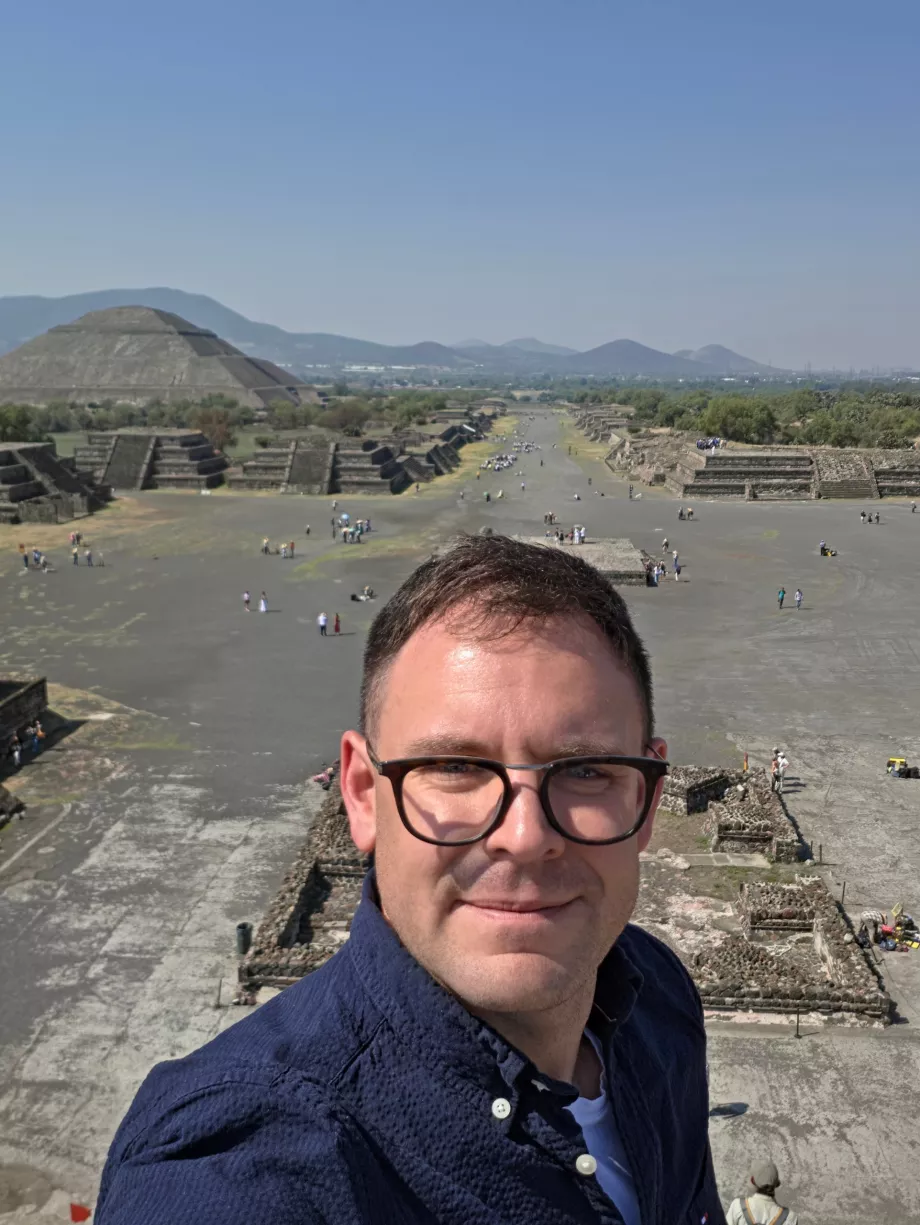 Io alle piramidi di Teotihuacán