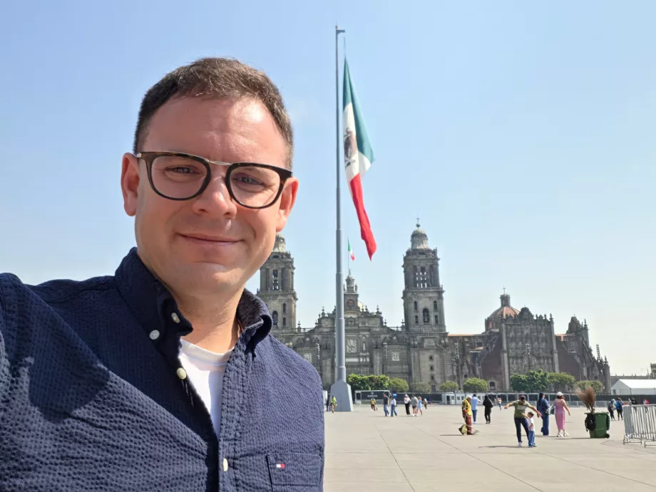 Io in Piazza Zócalo