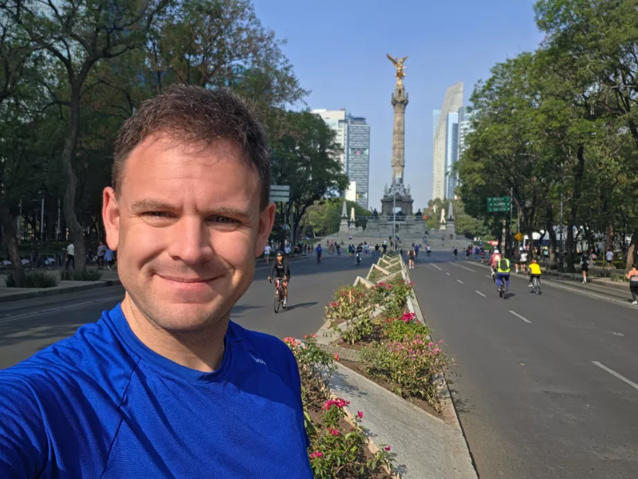 Corsa della domenica mattina per le strade di CDMX