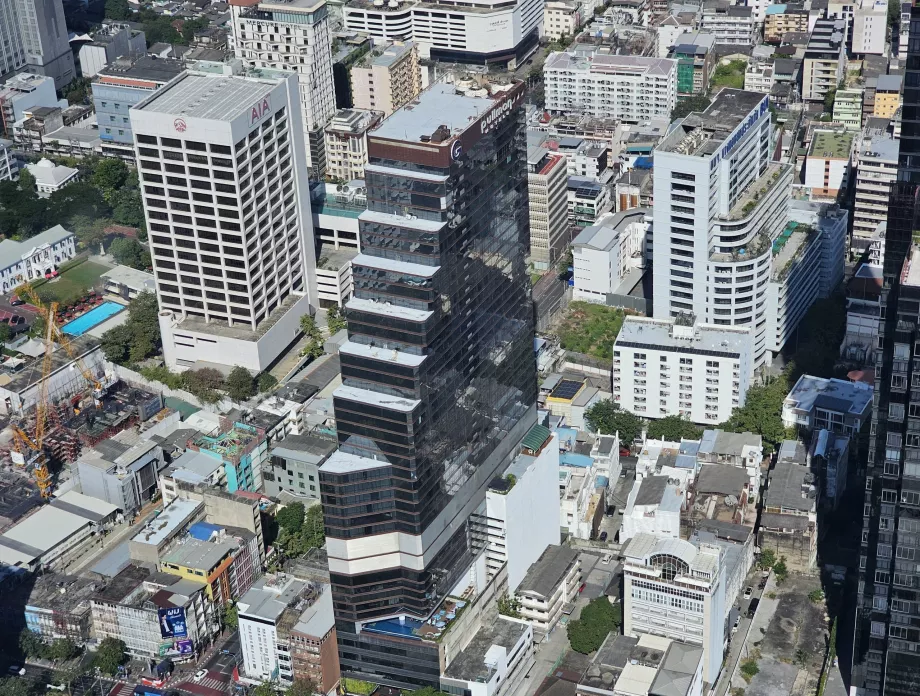 Vista dell'hotel dal punto panoramico King Power Mahanakhon