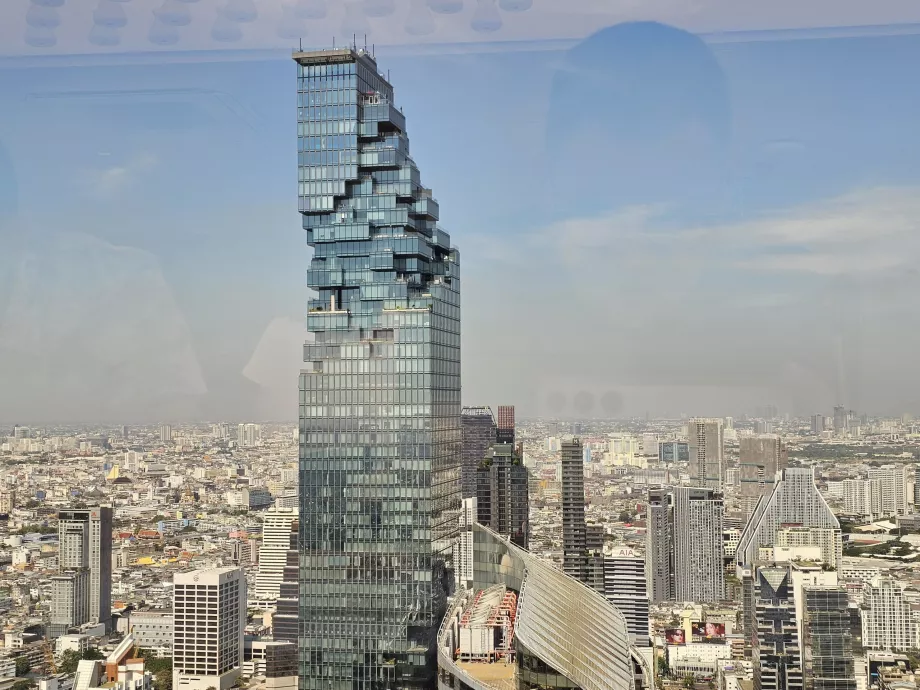 Arabica - Torre dell'Impero, vista su King Power Mahanakhon
