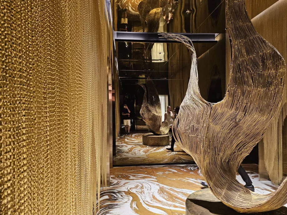 Torre dell'Impero Arabica (ingresso principale)