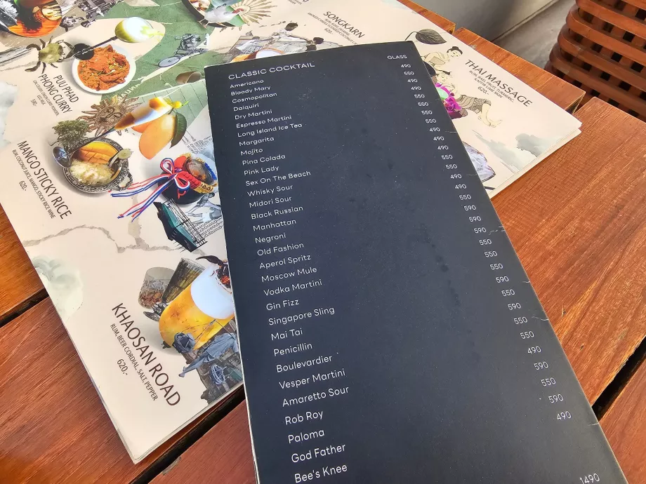 Akara Sky Hanuman - Menu, bevande