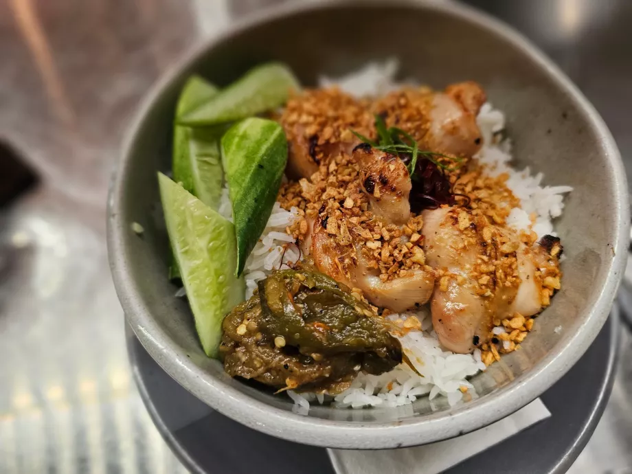 Aunglo - piatto principale