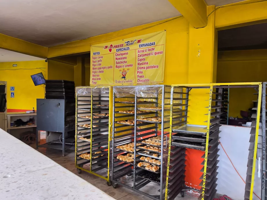 Sosta in pasticceria sulla via del ritorno