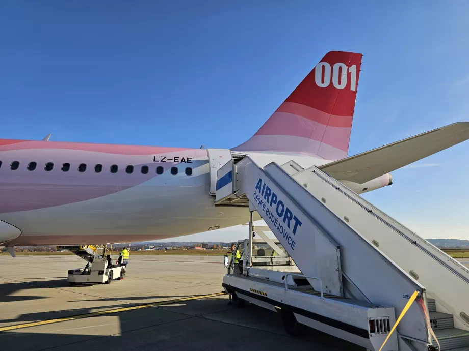 Imbarco, Aeroporto di České Budějovice