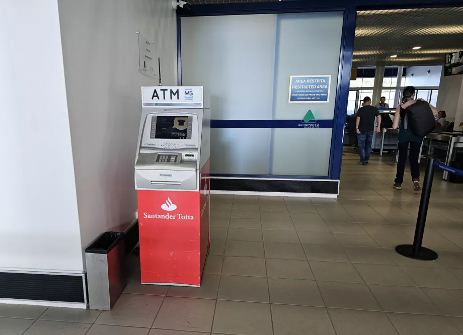 Bancomat all'aeroporto Pico PIX