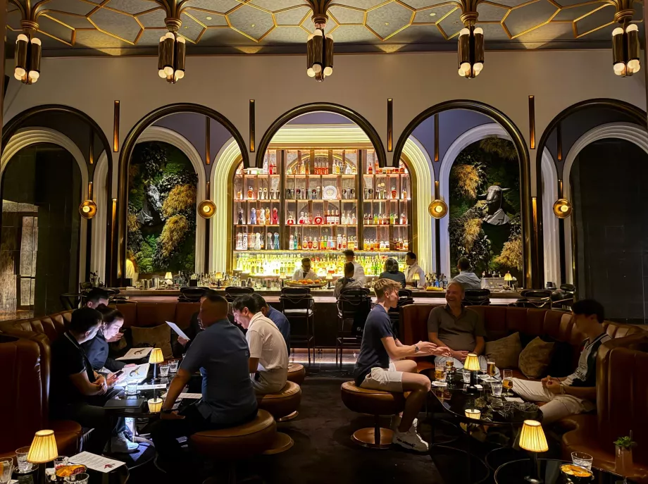 Interno del BKK Social Club