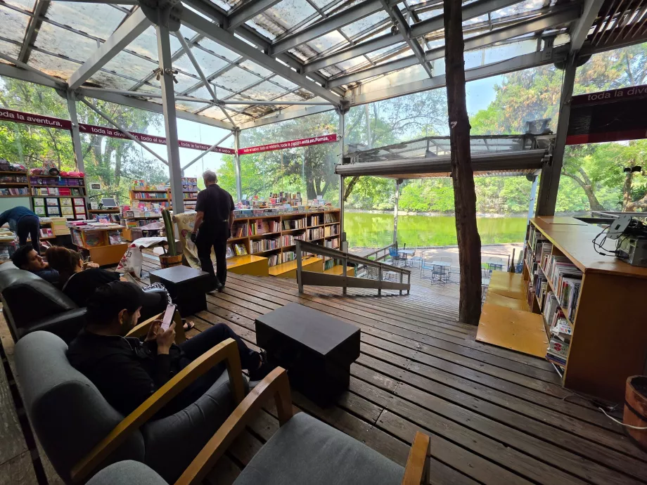 Biblioteca di Porrúa