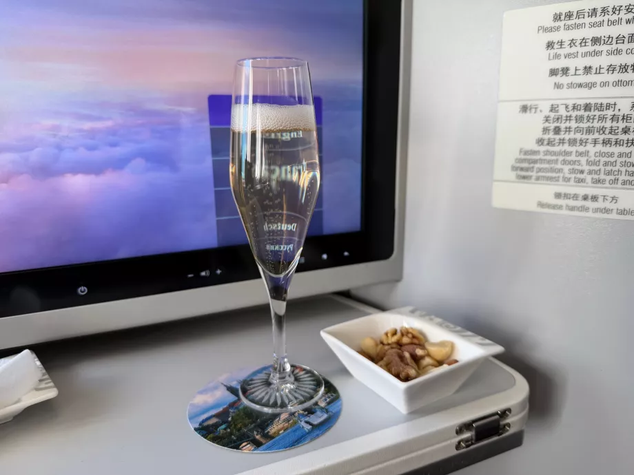 Bevanda di benvenuto e frutta secca