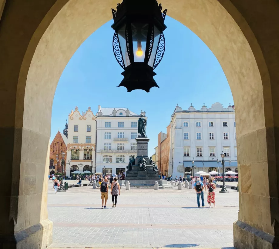 Monumento a A. Mickiewicz
