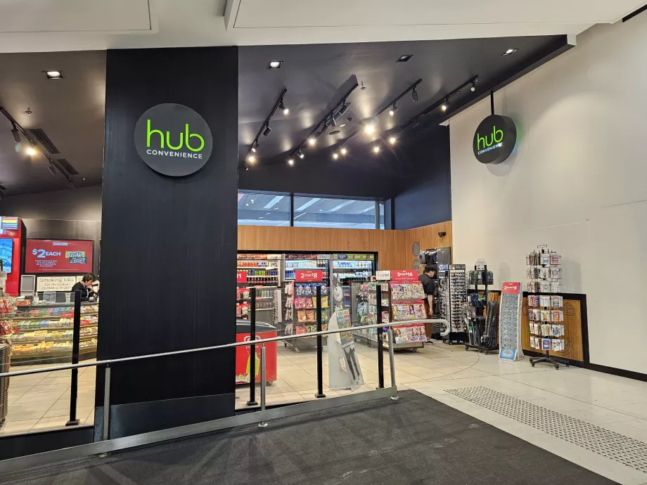 Minimarket nell'area pubblica, Terminal 2