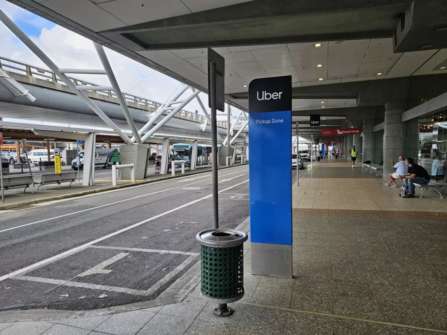 Uber, chiosco, terminal 3