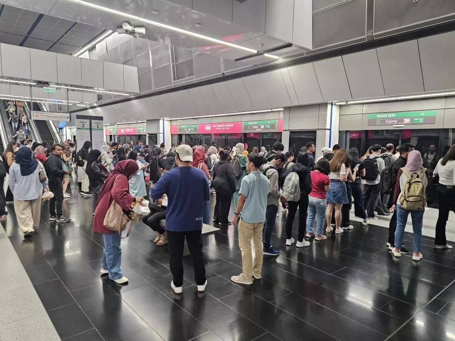 La metropolitana nell'ora di punta