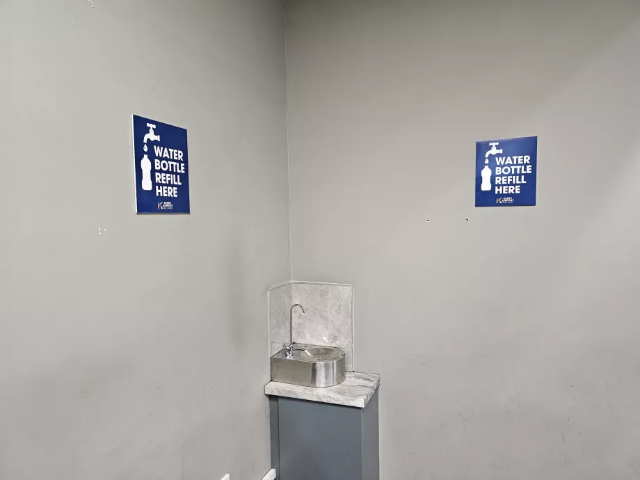 Acqua potabile dopo il controllo di sicurezza