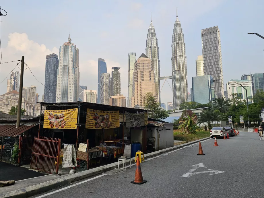 Vista dal quartiere di Kampung Baru