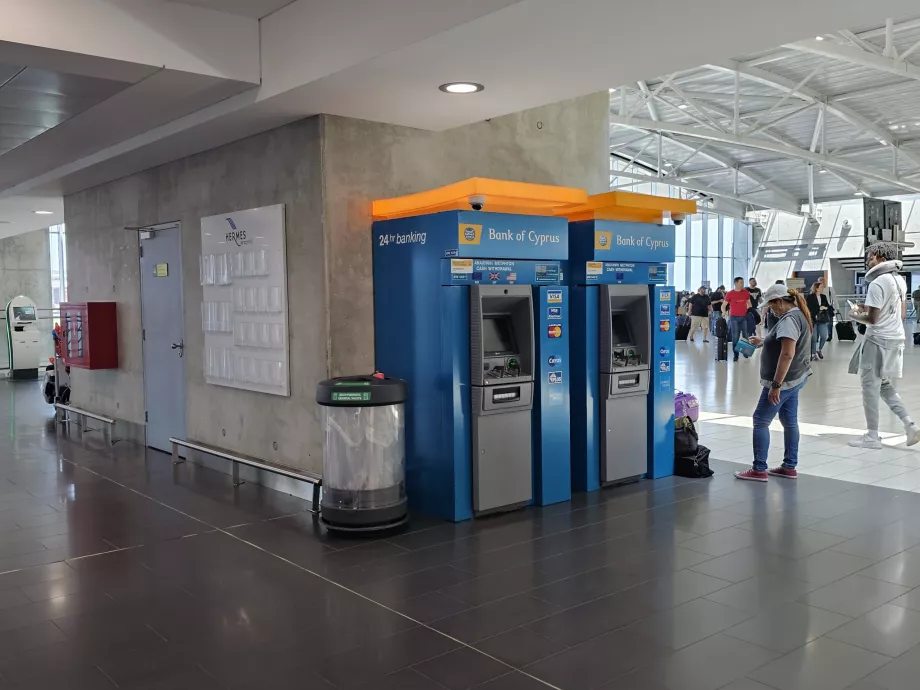 Bancomat gratuito, sala partenze