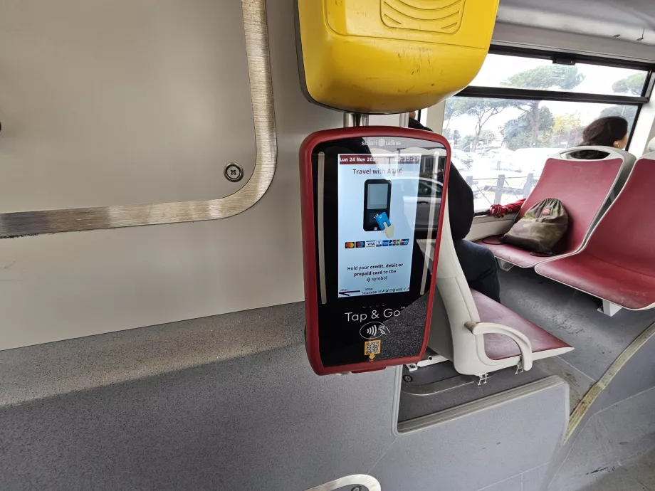 Validatore per il pagamento senza contatto delle tariffe