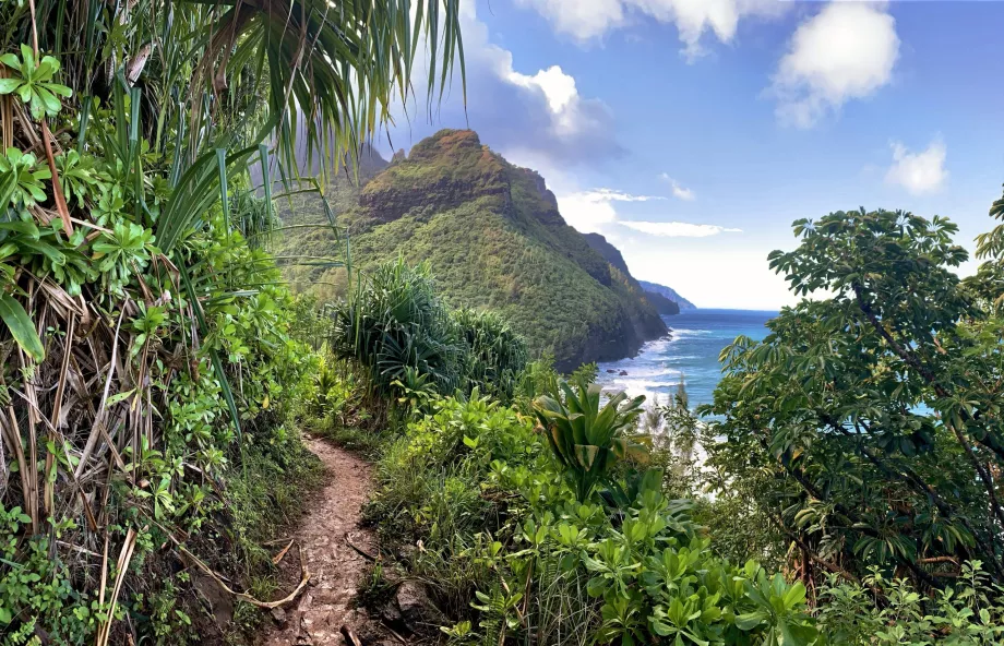 Trekking nel Parco di Napali