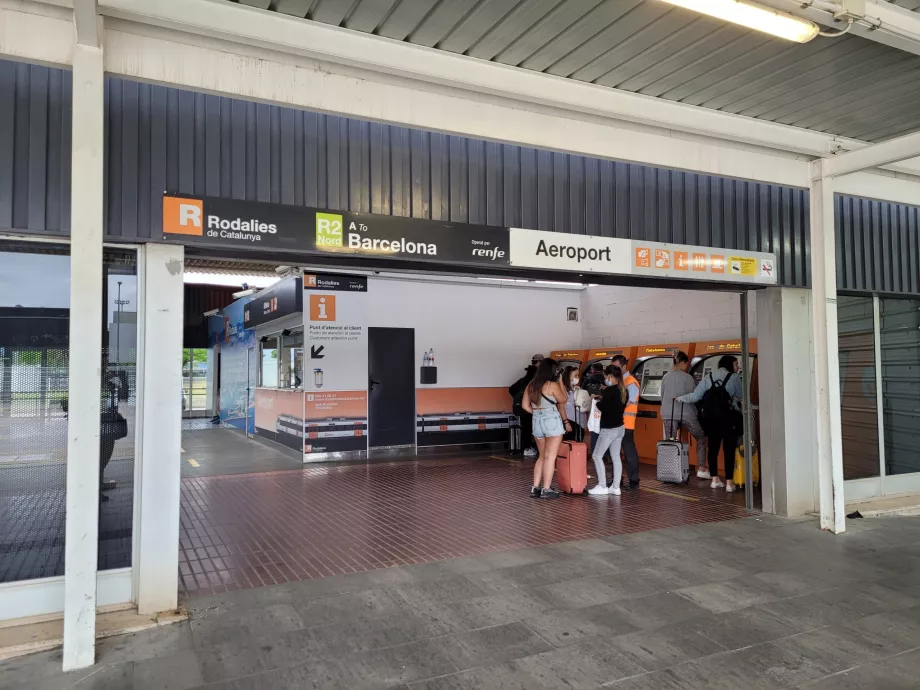 Ingresso della stazione al Terminal 2