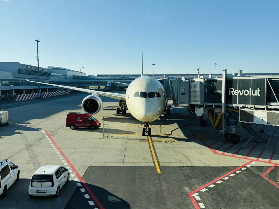 Boeing 787-9 registrazione A6-BNF