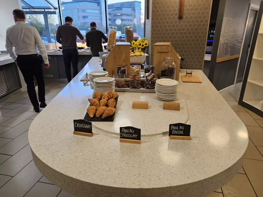 Ramada Encore, colazione