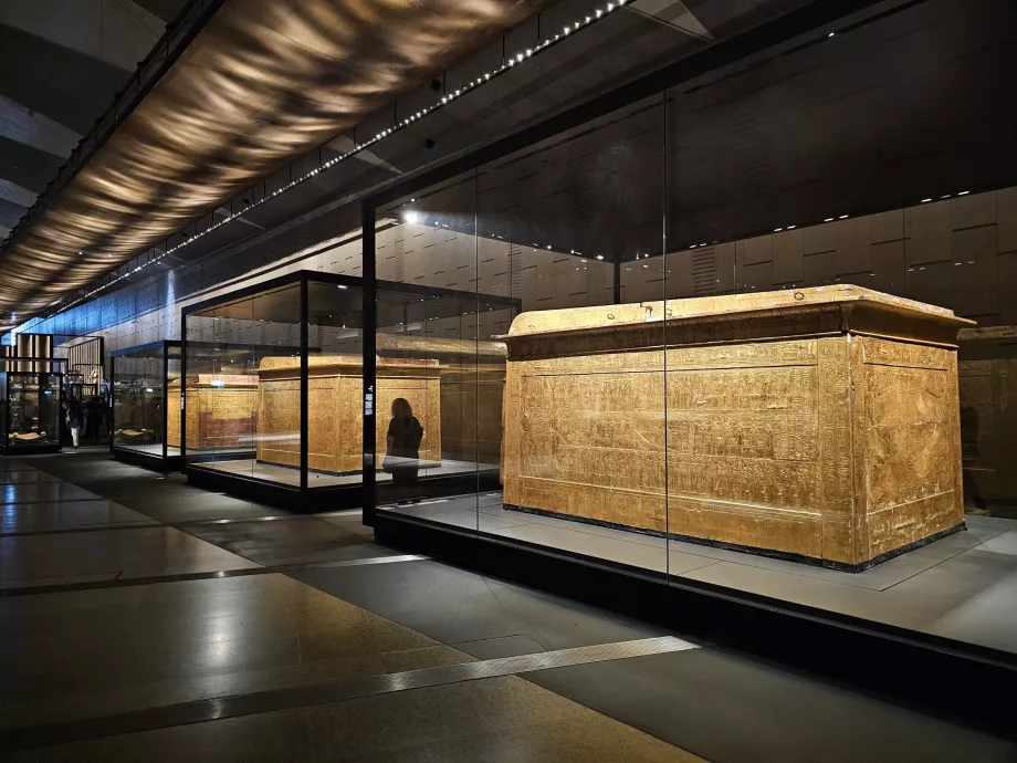 Tombe nelle gallerie principali