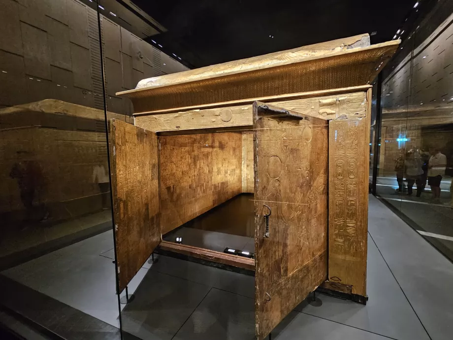 Tombe nelle gallerie principali