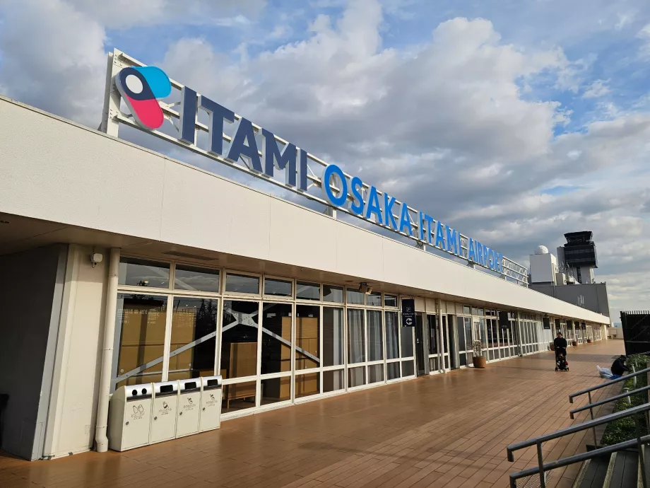 Iscrizione "Osaka-Itami
