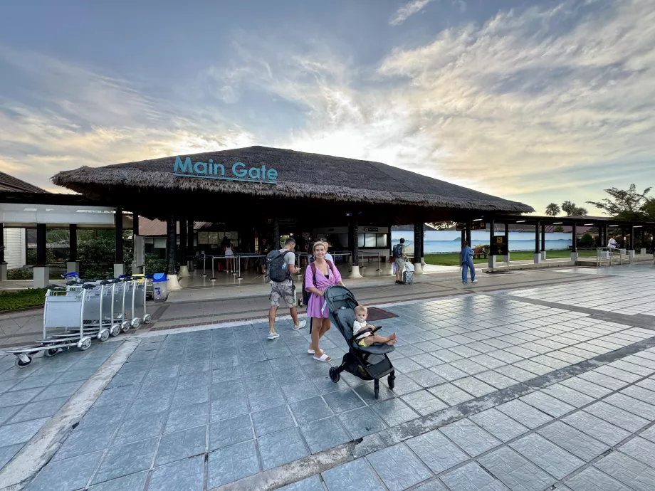 Aeroporto di Samui Sala partenze USM