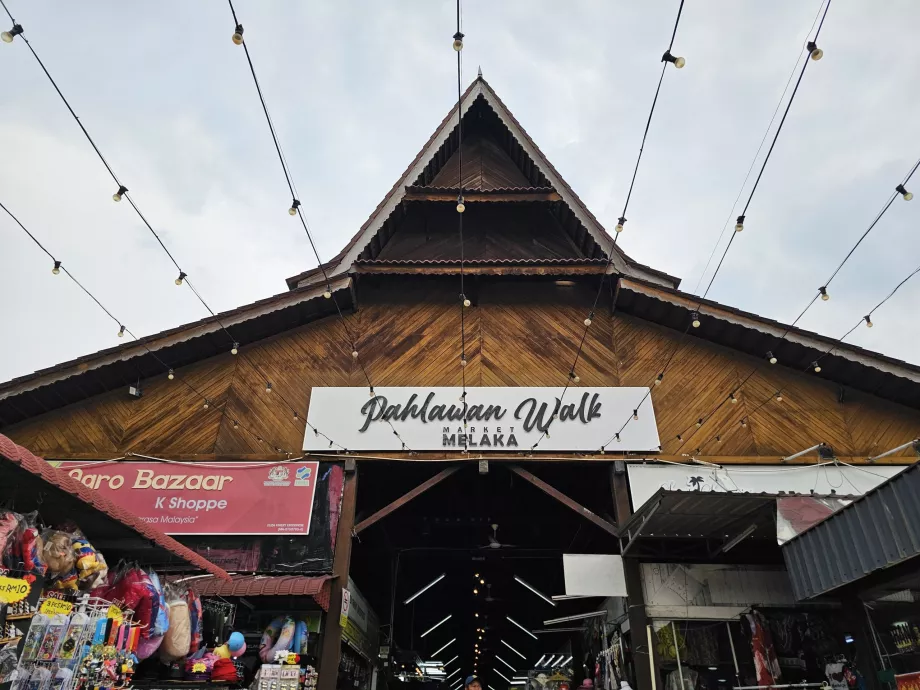 Passeggiata di Pahlawan