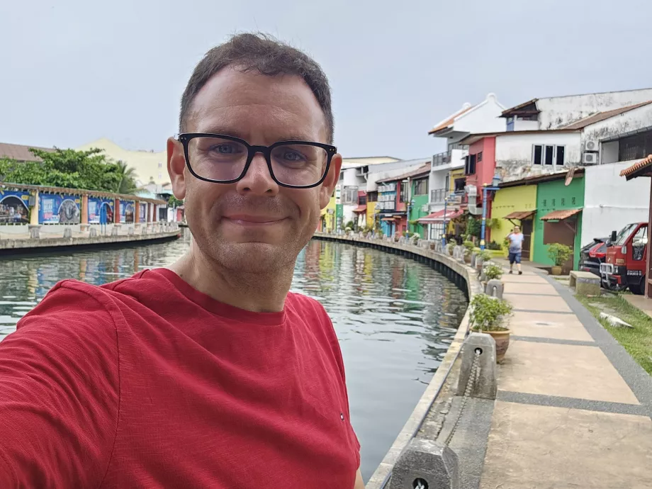 Io sulla passeggiata lungo il fiume Melaka