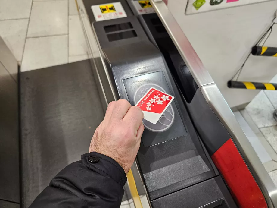 Pagamento del biglietto con carta IC