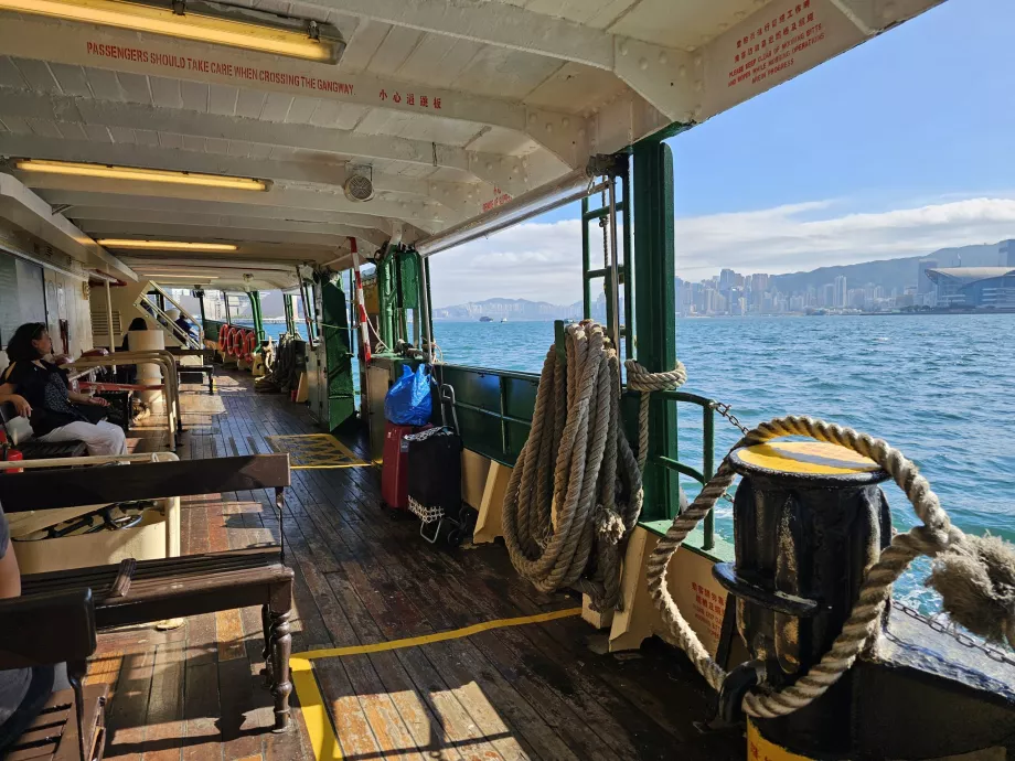 Ponte inferiore dello Star Ferry