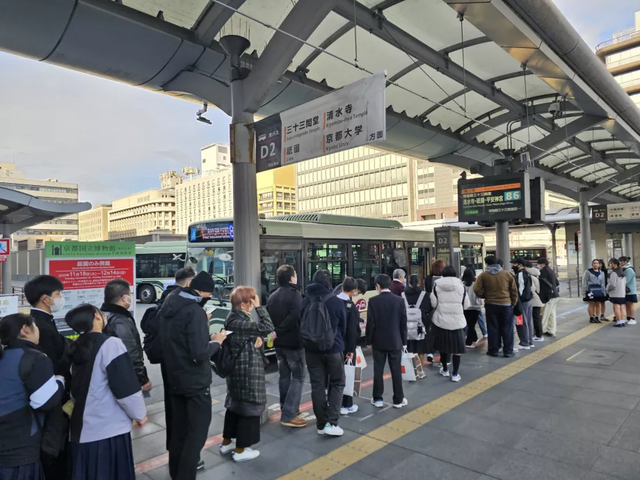 Coda per l'autobus urbano
