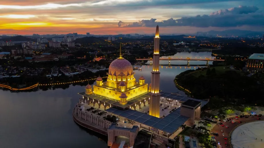 Putrajaya di notte