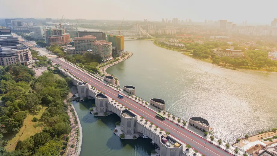 Ponte Putra