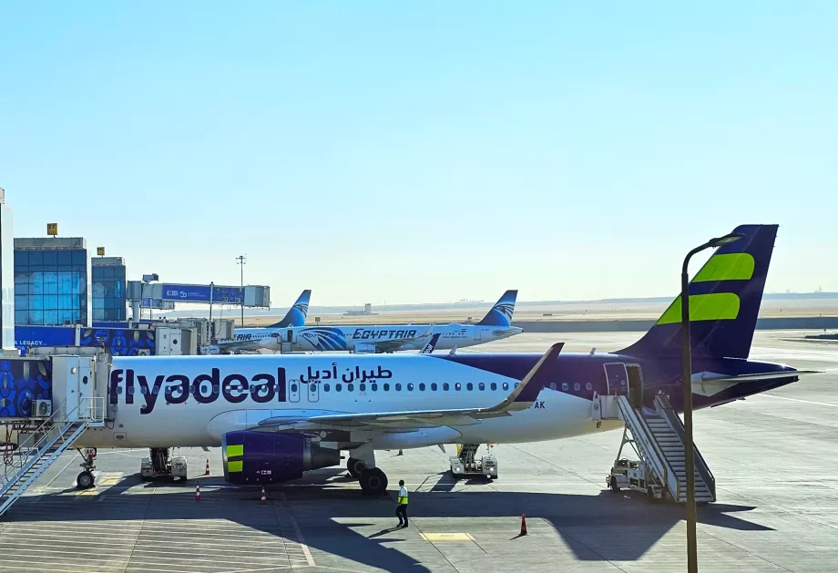 Airbus A320 Flyadeal all'aeroporto del Cairo