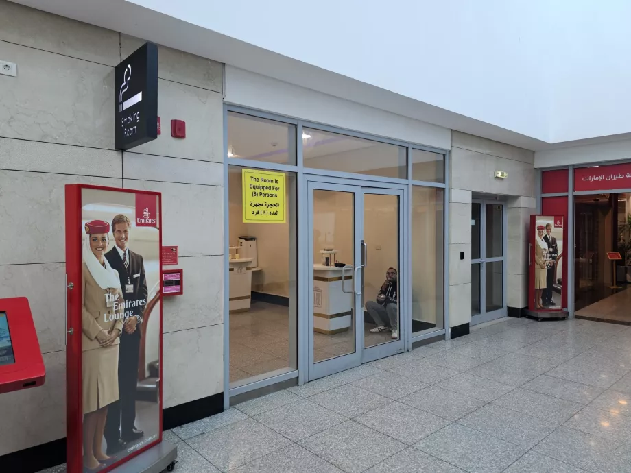 Sala fumatori, sezione transito, terminal 2