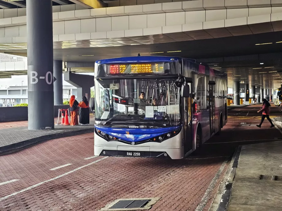 Bus navetta tra i terminal