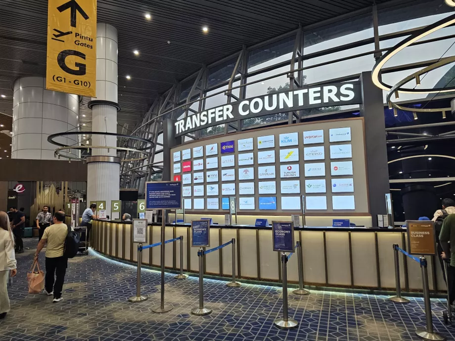 Banchi di trasferimento, Terminal 1