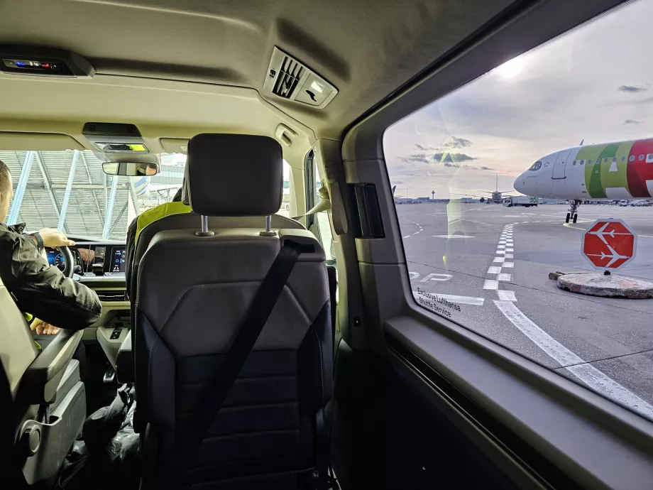 Trasferimento in limousine all'aereo