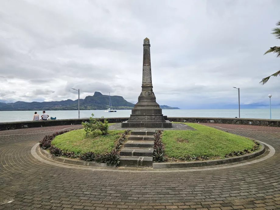 Monumento alla battaglia navale di Mahebourg