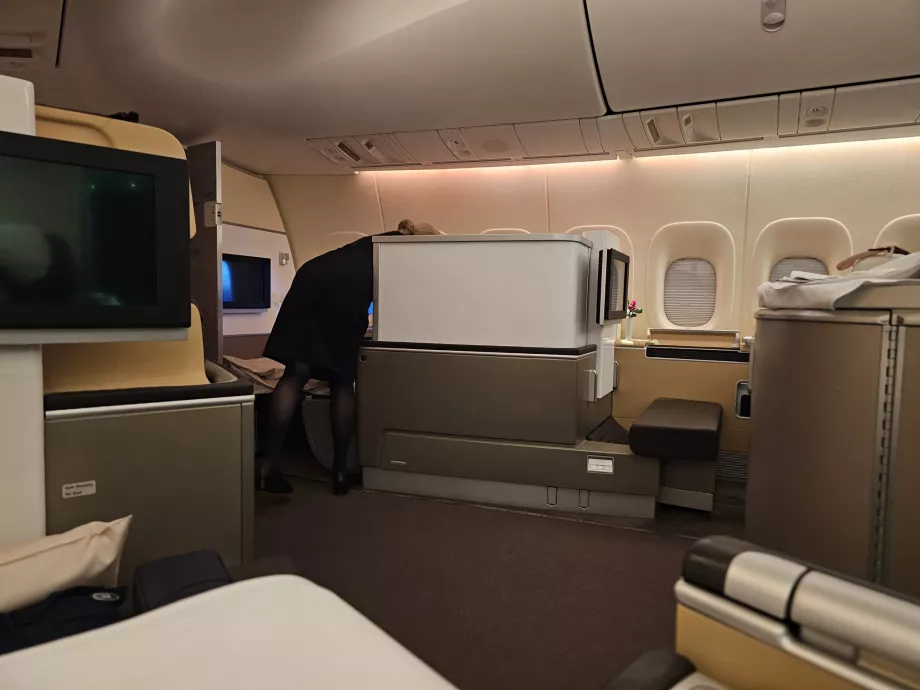 Cabina di prima classe vista dal sedile 2A