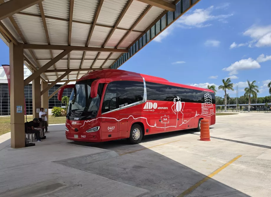 Fermata dell'autobus ADO