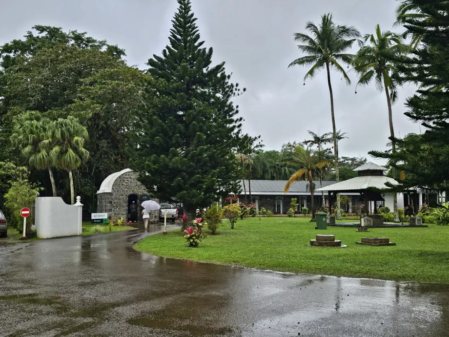 Vallée de Ferney, accoglienza
